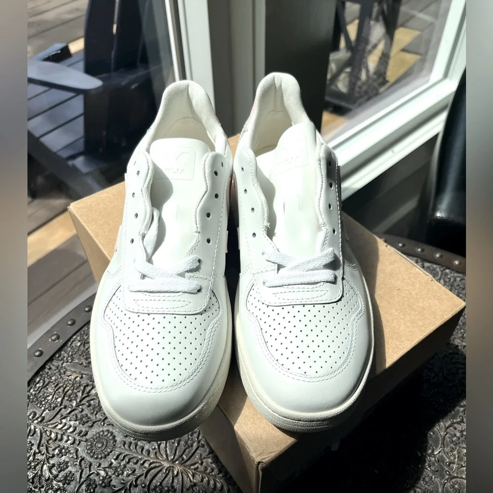 VEJA V-10 LEATHER SNEAKERS IN WHITE PETALE 40 9 - Picture 8 of 12